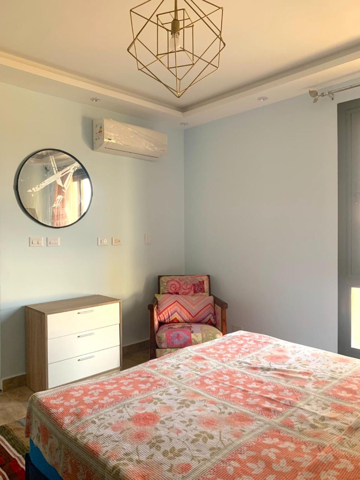 Azad Compound - Opposite To The Auc And Midtown Mall - New *